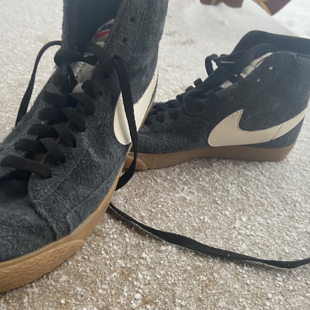 Nike blazer mids